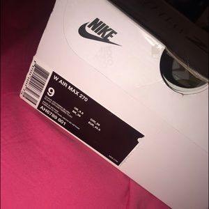 W Nike Air Max 270